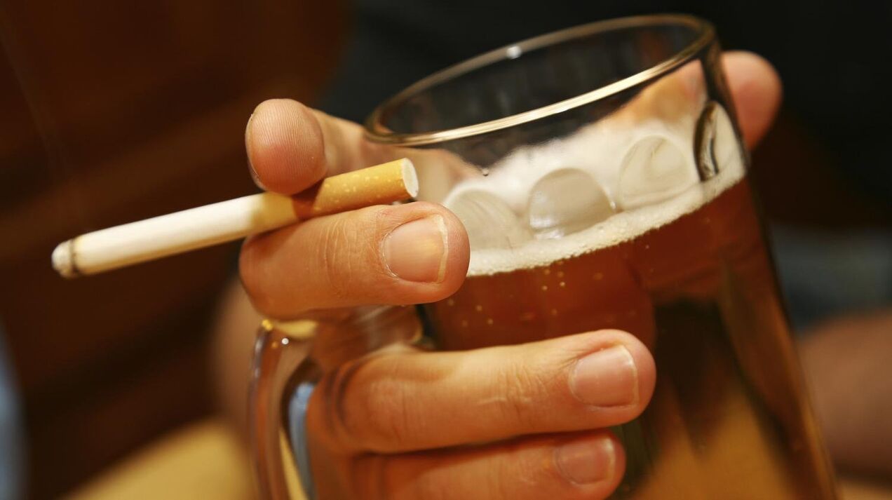 Bad habits - a factor in the appearance of chronic prostatitis